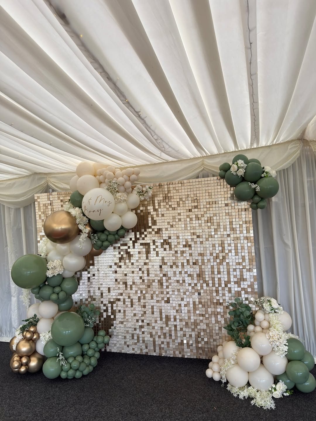 2 by 2m Shimmer Wall Backdrop and Pedestal Cake Stand for Hire - view 2