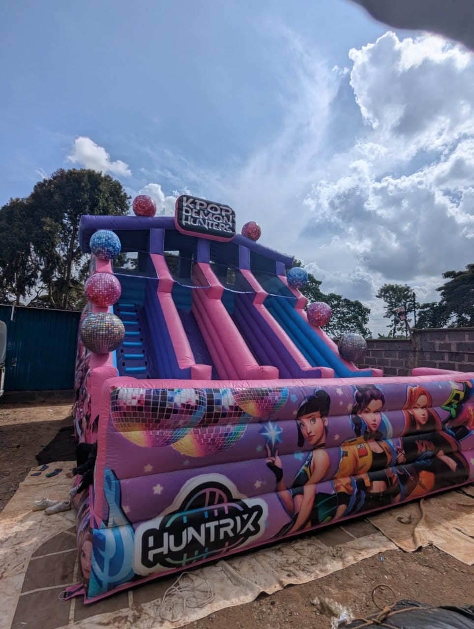 K-Pop Gigantic Bouncy Dry Slide for Hire for hire at kids birthday party in Nairobi - view 4