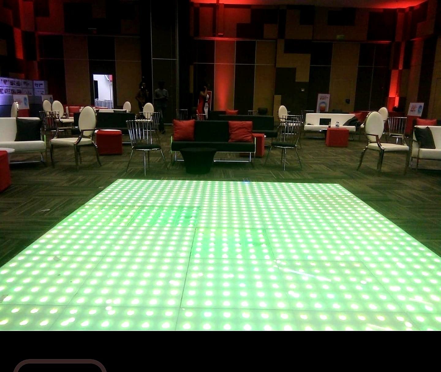 LED Dance Floor (per 1m x 1m panel) for Hire - view 4
