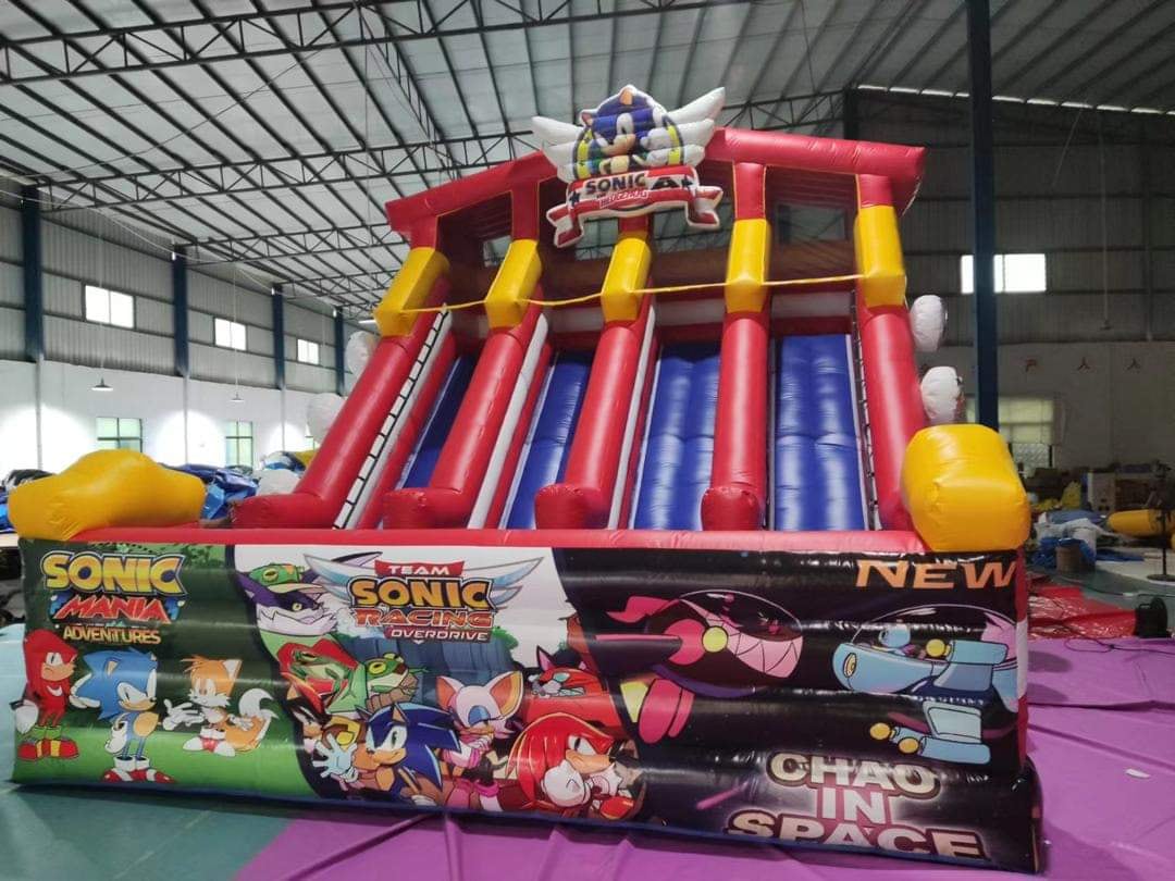 Gigantic Sonic the Hedgehog Bouncy Dry Slide for Hire — dry inflatable slide (no water) for a kids birthday party in Nairobi - view 5