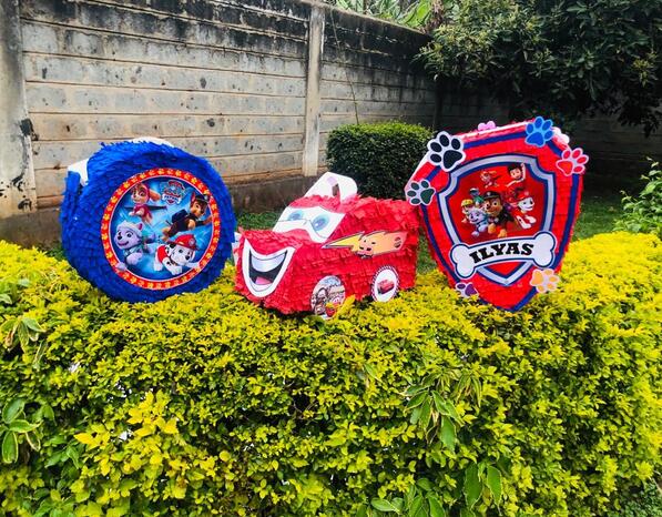 Piñata Game Kit — Stick, Blindfold & Fillers for a kids birthday party in Nairobi - view 2